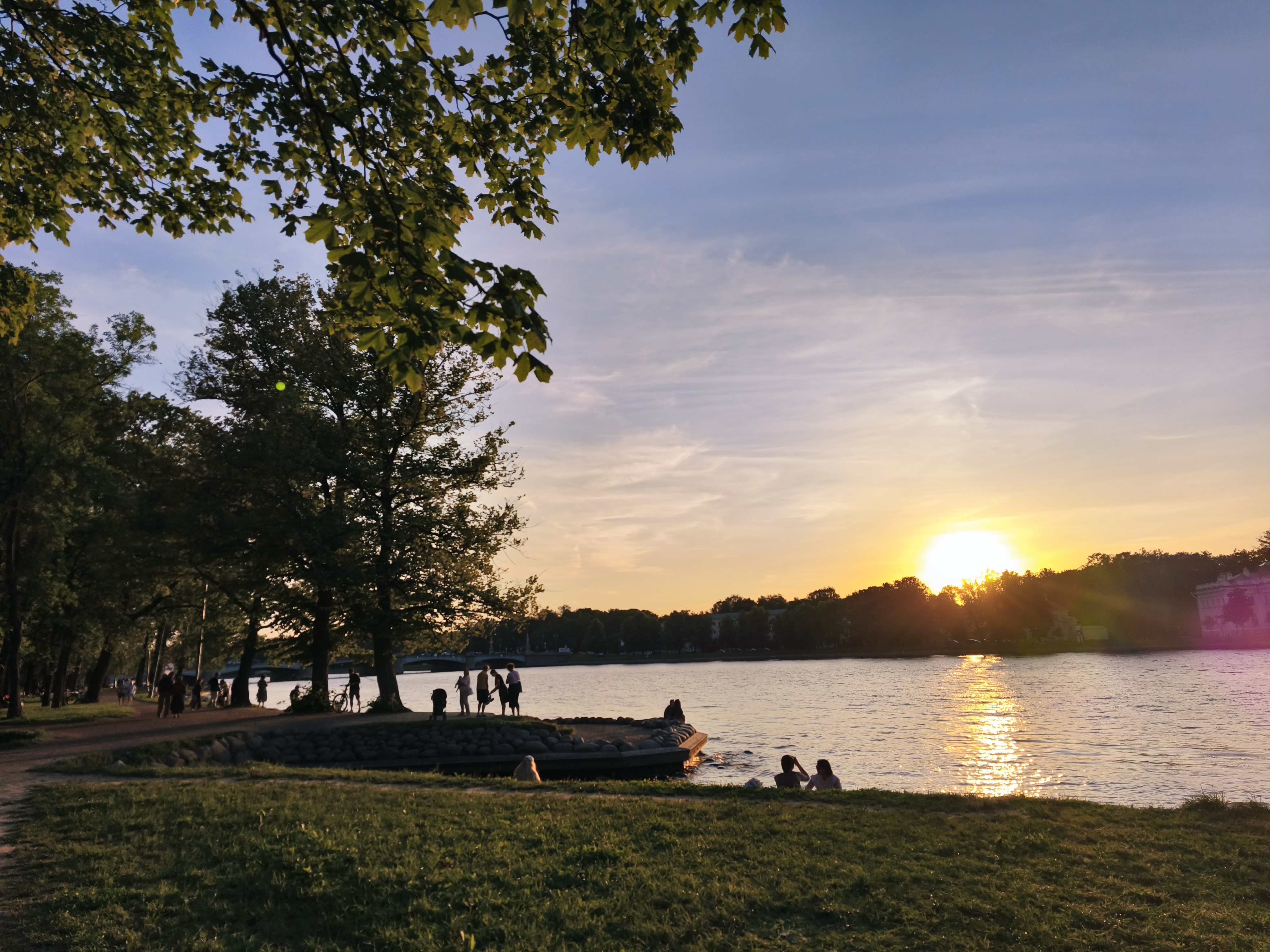 Изображение A